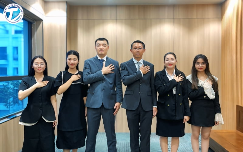 Lãnh đạo và nhân sự của Công ty Phát Triển Trung Việt 